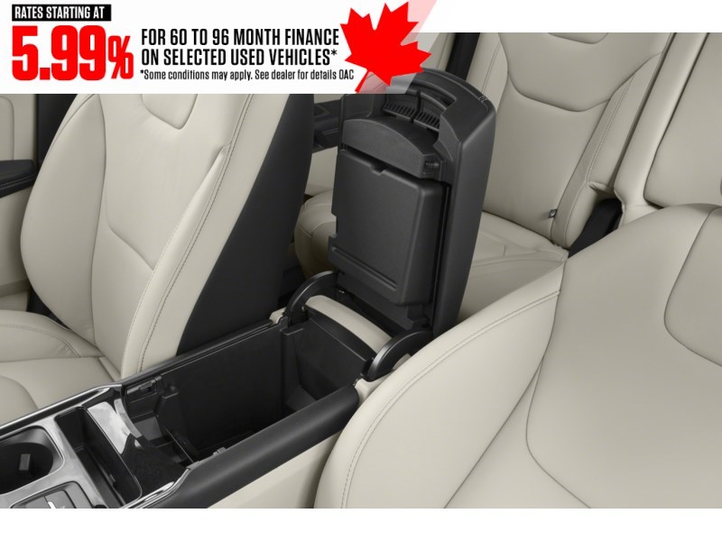 2020 Ford Edge SEL AWD Interior Shot 7