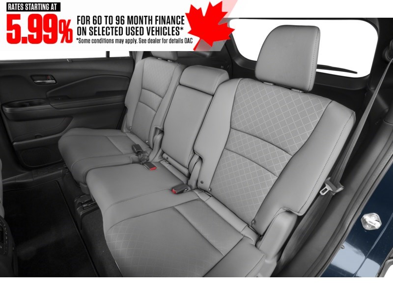 2019 Honda Passport Touring AWD Interior Shot 5