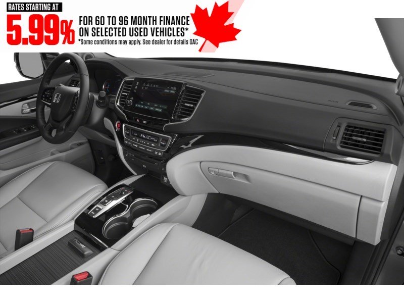 2021 Honda Pilot Touring 8-Passenger AWD Interior Shot 1