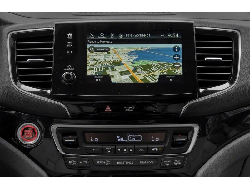 2020 Honda Pilot Touring 7-Passenger AWD Interior Shot 8