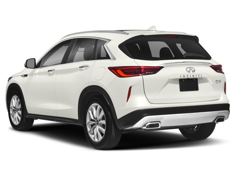 2019 INFINITI QX50 LUXE AWD Exterior Shot 9