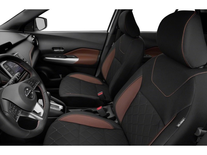 2020 Nissan Kicks SR FWD Interior Shot 4