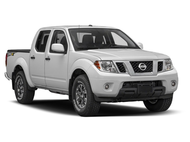 2019 Nissan Frontier Crew Cab PRO-4X Standard Bed 4x4 Auto Exterior Shot 8