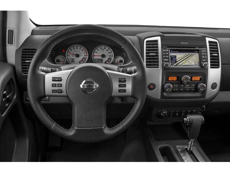 2019 Nissan Frontier Crew Cab PRO-4X Standard Bed 4x4 Auto Interior Shot 3