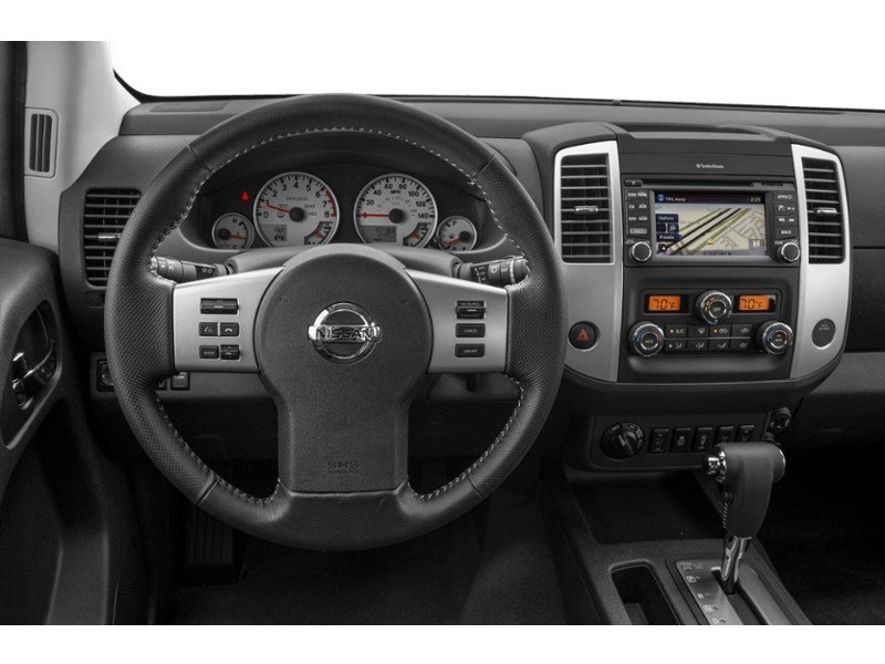 2019 Nissan Frontier Crew Cab PRO-4X Standard Bed 4x4 Auto Interior Shot 3