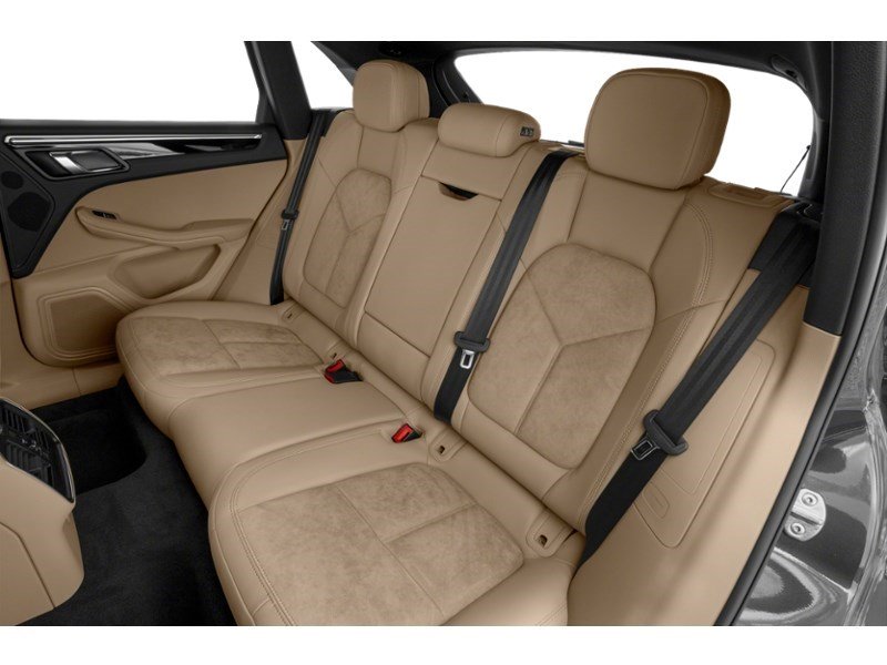 2021 Porsche Macan S Interior Shot 5