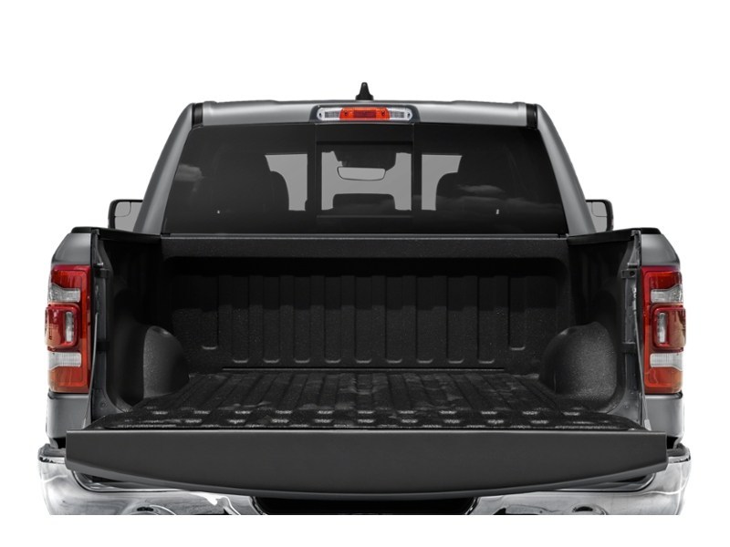 2019 RAM 1500 Limited 4x4 Crew Cab 5'7" Box Exterior Shot 4
