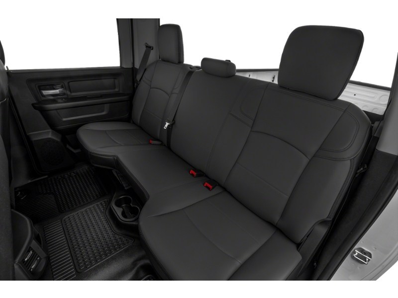 2022 RAM 2500 Big Horn 4x4 Crew Cab 6'4" Box Interior Shot 5