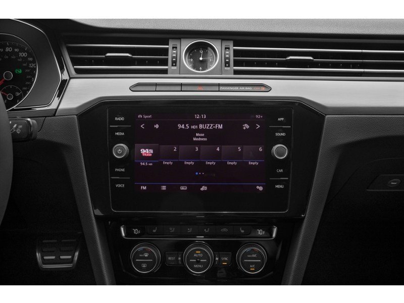 2019 Volkswagen Arteon 2.0 TSI Interior Shot 2