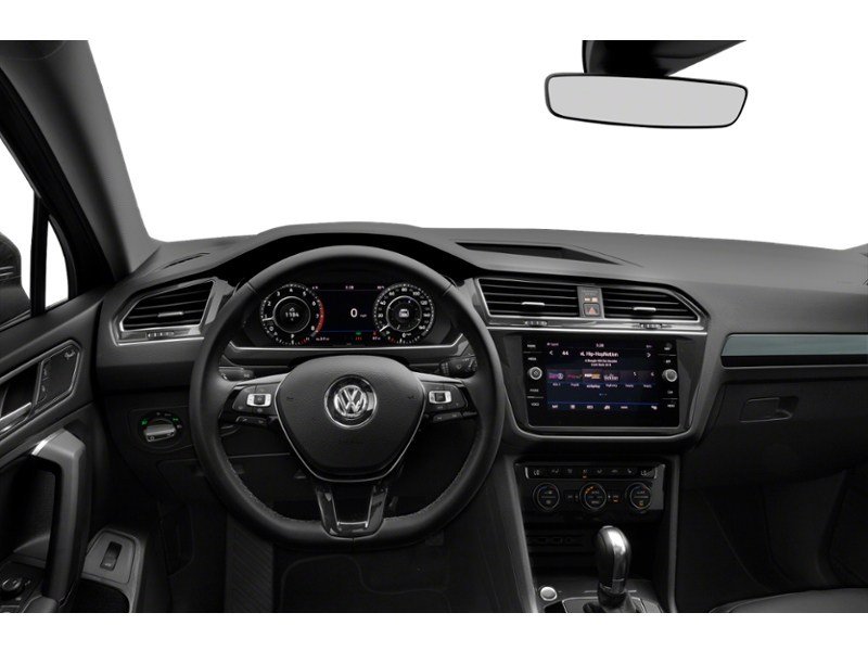 2019 Volkswagen Tiguan Highline 4MOTION Interior Shot 3