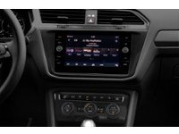 2019 Volkswagen Tiguan Highline 4MOTION Interior Shot 2