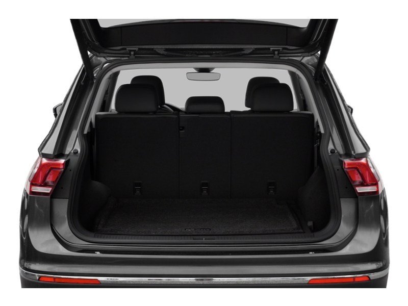 2019 Volkswagen Tiguan Highline 4MOTION Exterior Shot 4