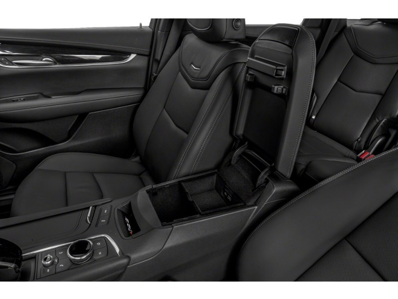 2022 Cadillac XT5 Premium Luxury Interior Shot 7
