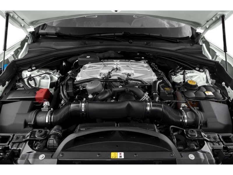 2020 Jaguar F-PACE SVR AWD Exterior Shot 3