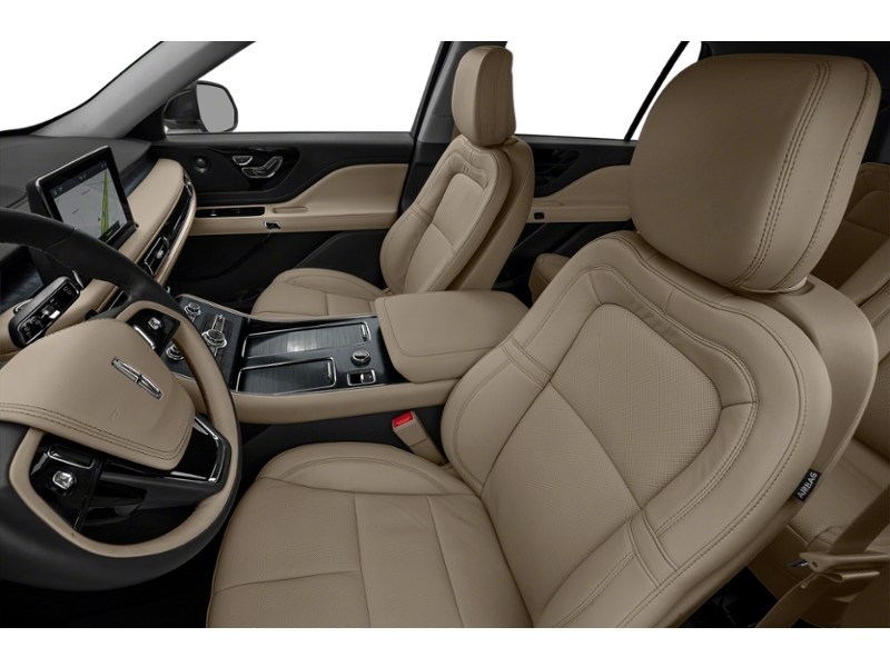 2021 Lincoln Aviator Reserve Interior Shot 4
