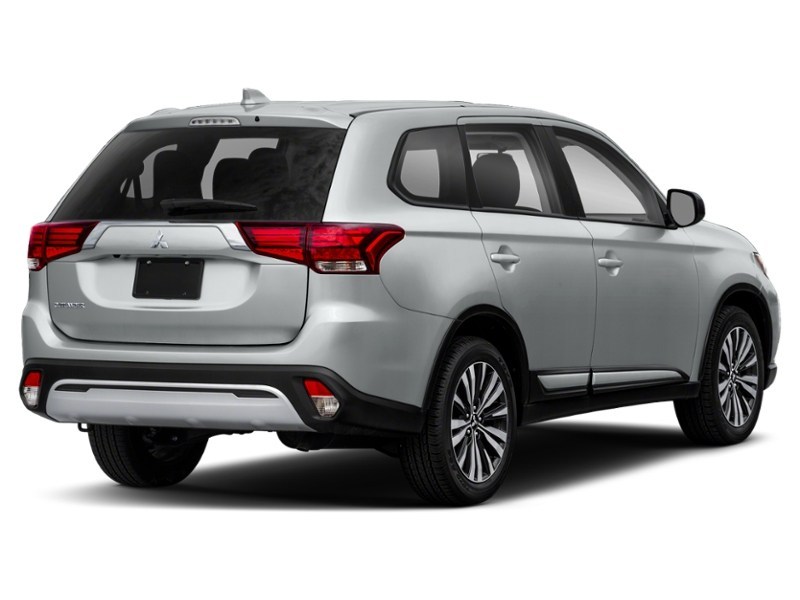 2020 Mitsubishi Outlander ES S-AWC Exterior Shot 2