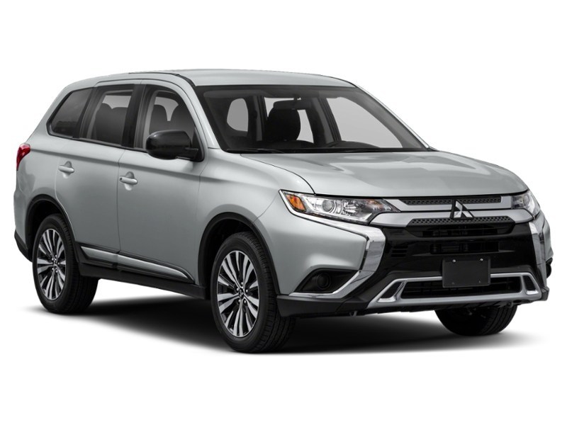 2020 Mitsubishi Outlander ES S-AWC Exterior Shot 8