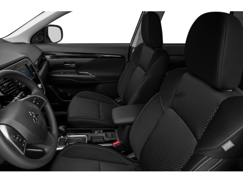 2020 Mitsubishi Outlander ES S-AWC Interior Shot 4