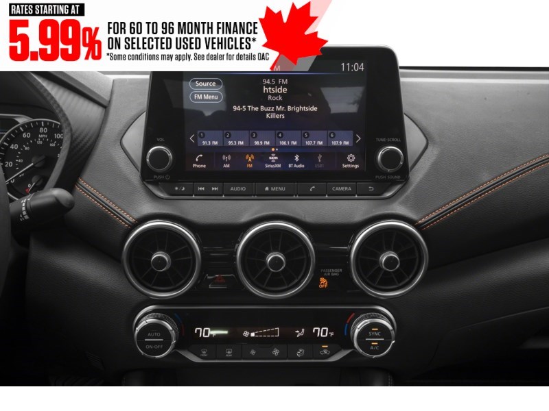 2021 Nissan Sentra SR CVT Interior Shot 2