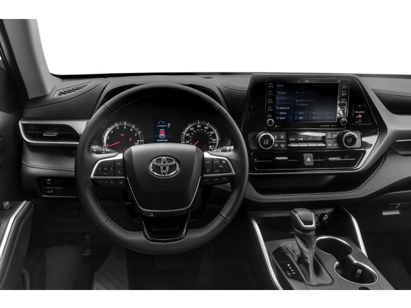 2022 Toyota Highlander LE AWD Interior Shot 3