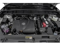2020 Toyota Highlander LE AWD Exterior Shot 3