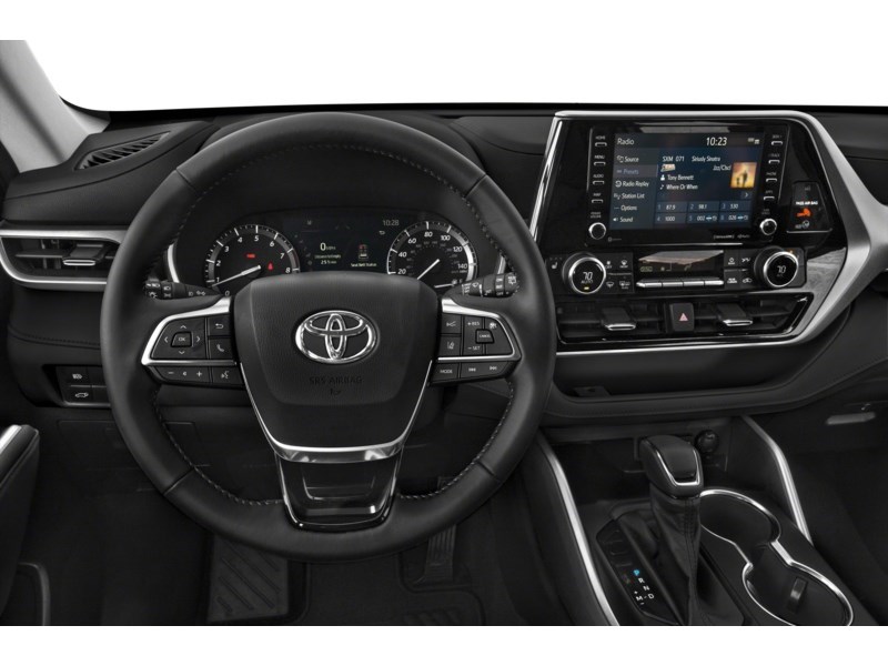2022 Toyota Highlander XLE AWD Interior Shot 3