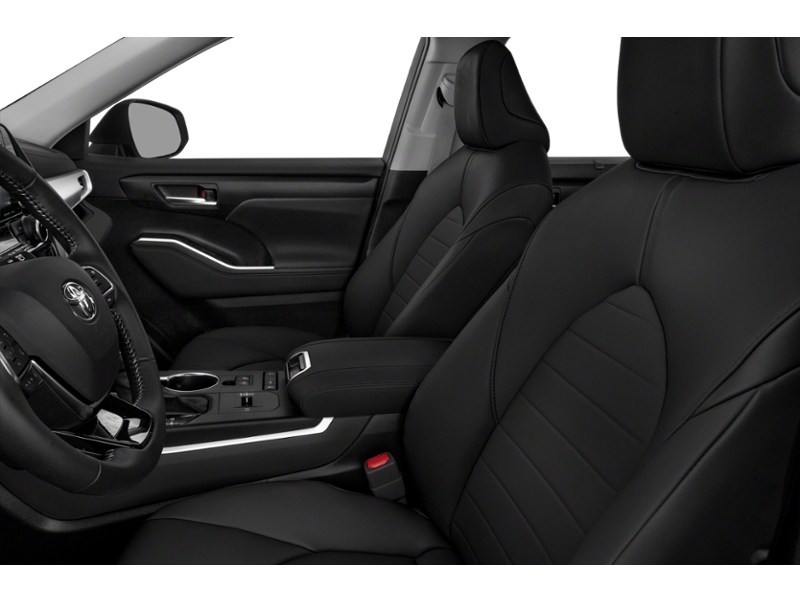 2021 Toyota Highlander XLE AWD Interior Shot 4