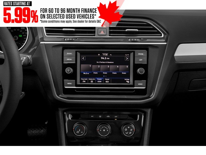 2021 Volkswagen Tiguan Trendline 4MOTION Interior Shot 2