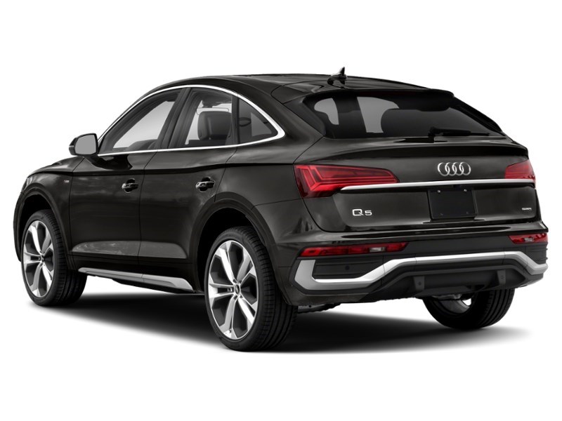 2022 Audi Q5 45 Technik Exterior Shot 9