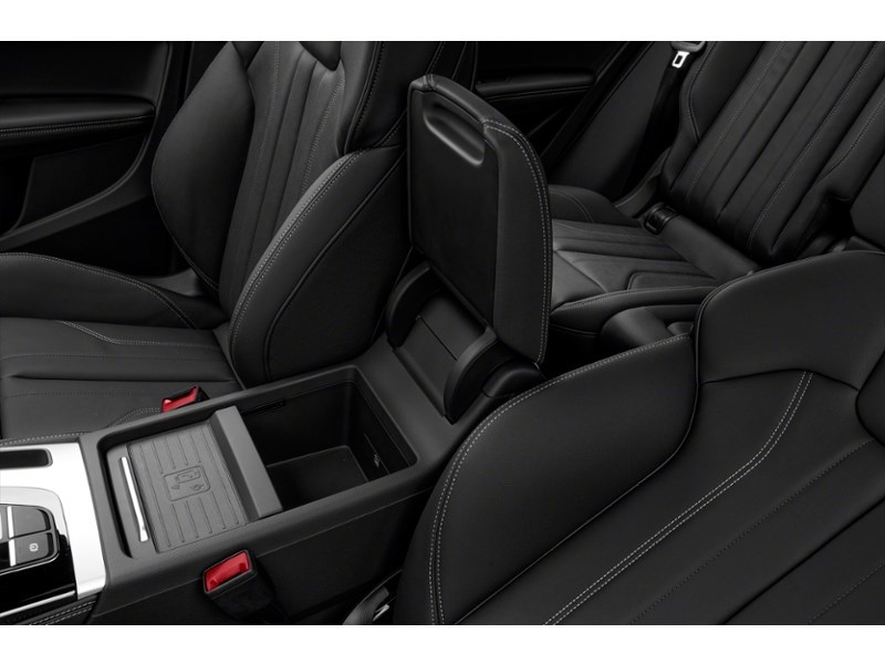 2022 Audi Q5 45 Technik Interior Shot 7