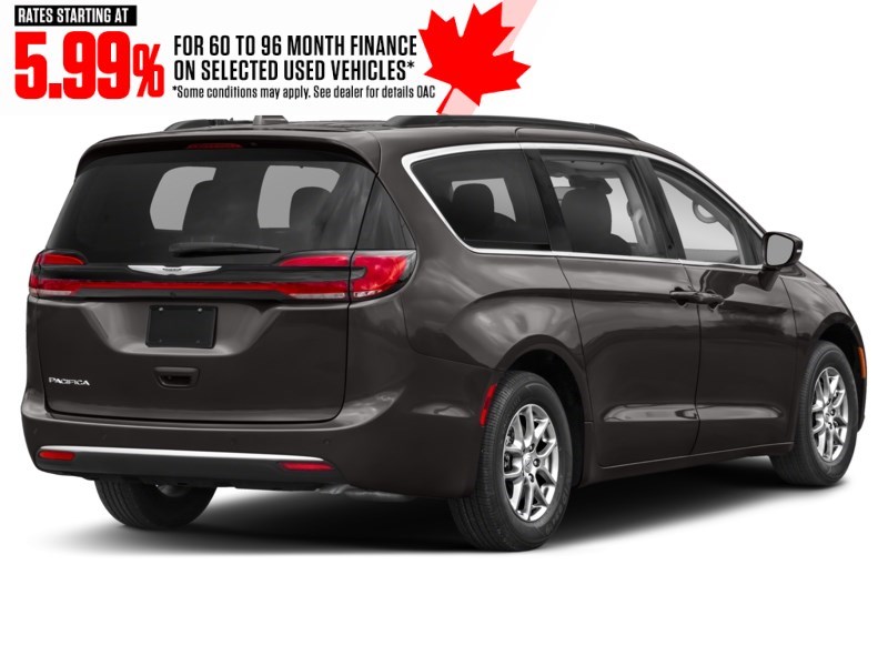 2022 Chrysler Pacifica Touring L AWD Exterior Shot 2