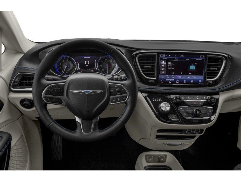 2022 Chrysler Pacifica Touring L AWD Interior Shot 3