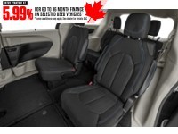 2022 Chrysler Pacifica Touring L FWD Interior Shot 5