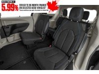 2022 Chrysler Pacifica Touring L FWD Interior Shot 5