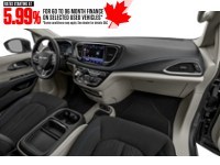 2022 Chrysler Pacifica Touring L FWD Interior Shot 1
