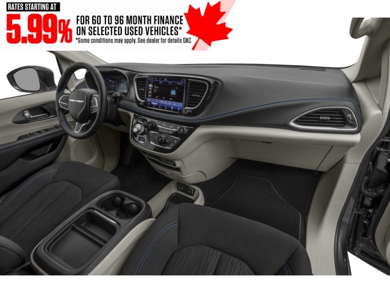 2022 Chrysler Pacifica Touring L AWD Interior Shot 1