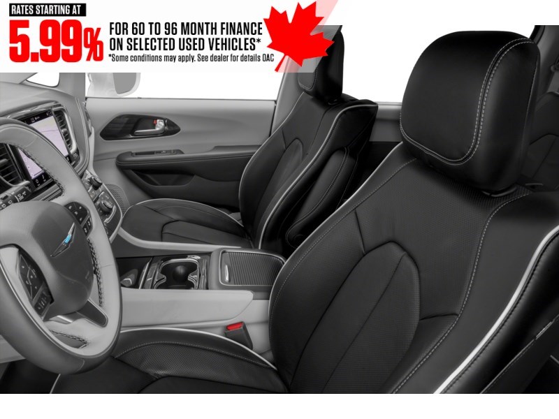 2022 Chrysler Pacifica Hybrid Limited 2WD Interior Shot 4