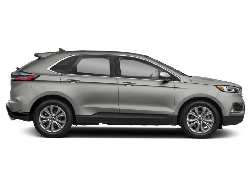 2021 Ford Edge Titanium AWD Exterior Shot 10