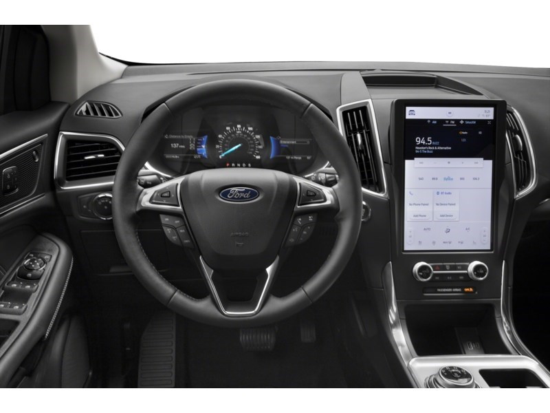 2021 Ford Edge Titanium AWD Interior Shot 3