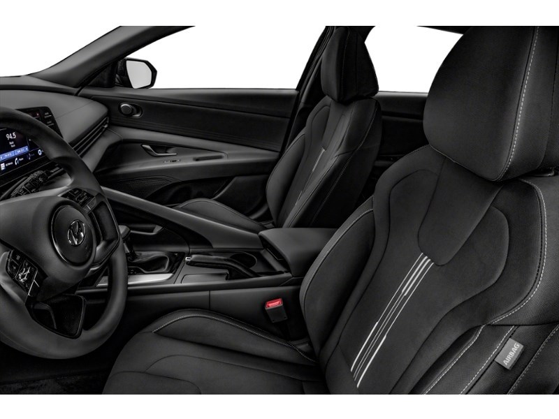 2021 Hyundai Elantra Preferred IVT Interior Shot 4