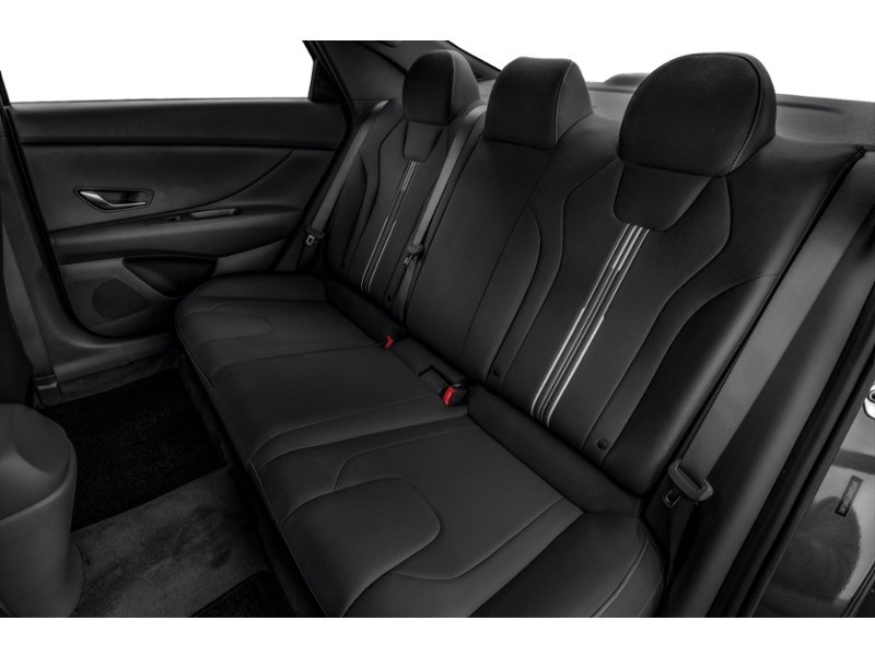 2022 Hyundai Elantra Preferred IVT Interior Shot 5