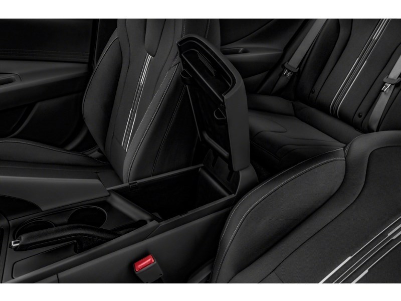 2021 Hyundai Elantra Preferred IVT Interior Shot 7