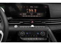 2023 Hyundai Elantra Luxury IVT Interior Shot 2
