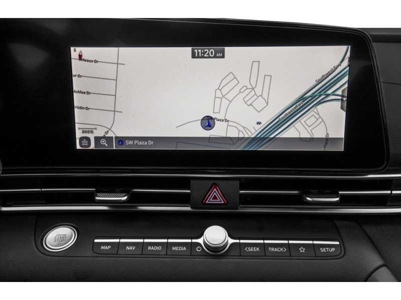 2023 Hyundai Elantra Luxury IVT Interior Shot 8