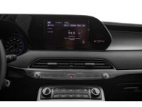 2021 Hyundai Palisade Essential 8-Passenger FWD Interior Shot 2