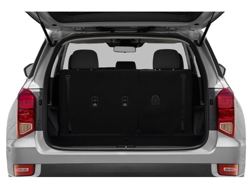 2021 Hyundai Palisade Essential 8-Passenger FWD Exterior Shot 4