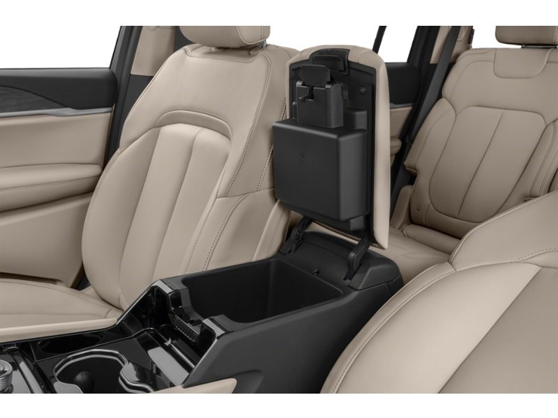 2021 Jeep Grand Cherokee L Summit 4x4 Interior Shot 7