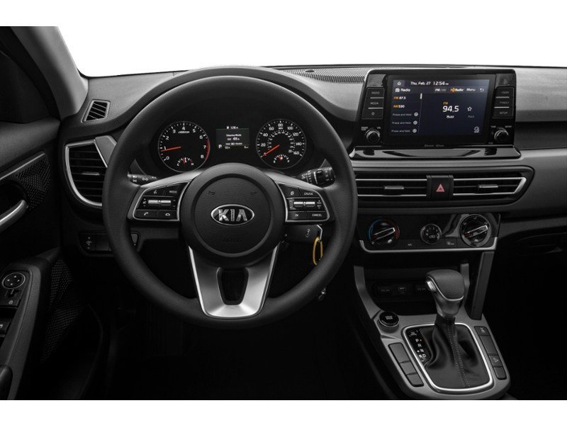 2021 Kia Seltos LX FWD Interior Shot 3