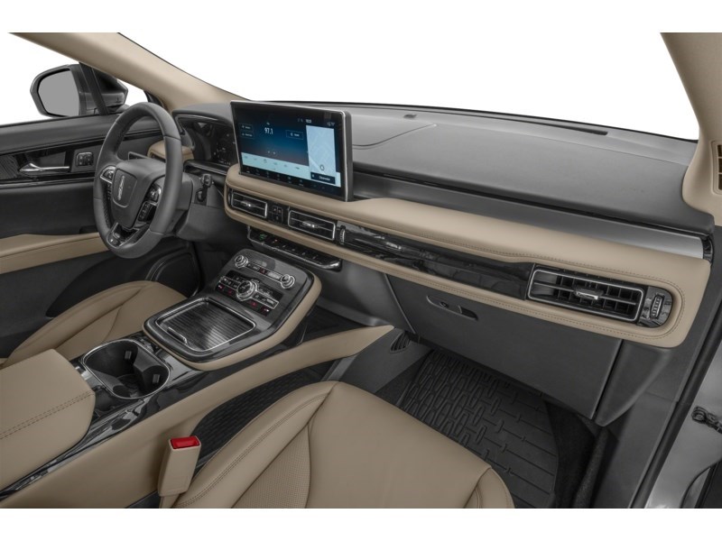 2022 Lincoln Nautilus Reserve Interior Shot 1