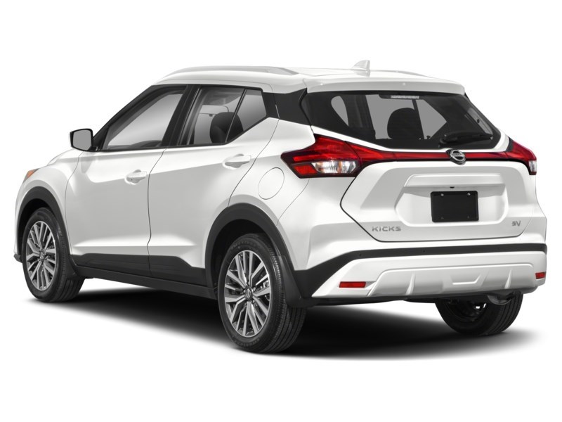 2021 Nissan Kicks SV FWD Exterior Shot 9